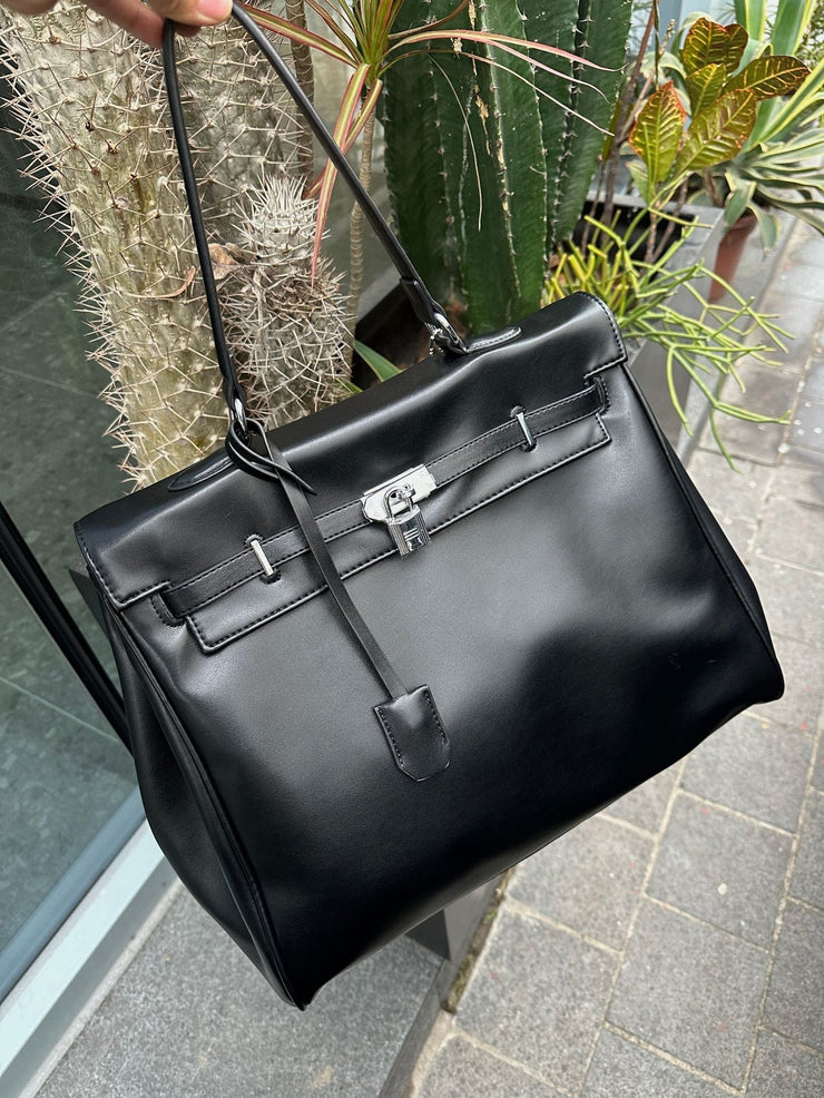 Harper Oversized Tote | Stylish & Practical