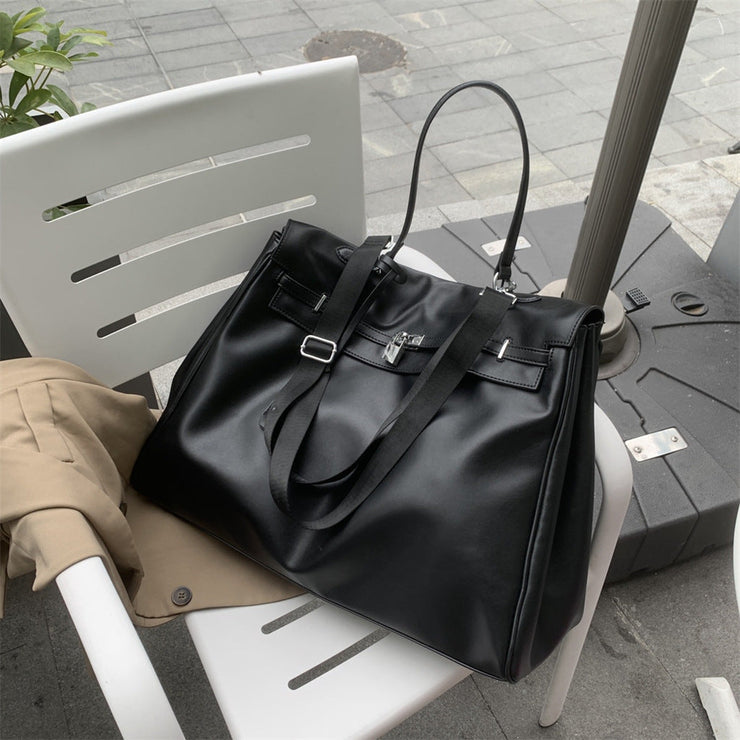 Harper Oversized Tote | Stylish & Practical